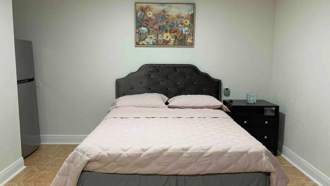 Photo of Bedroom in Embassy Hills