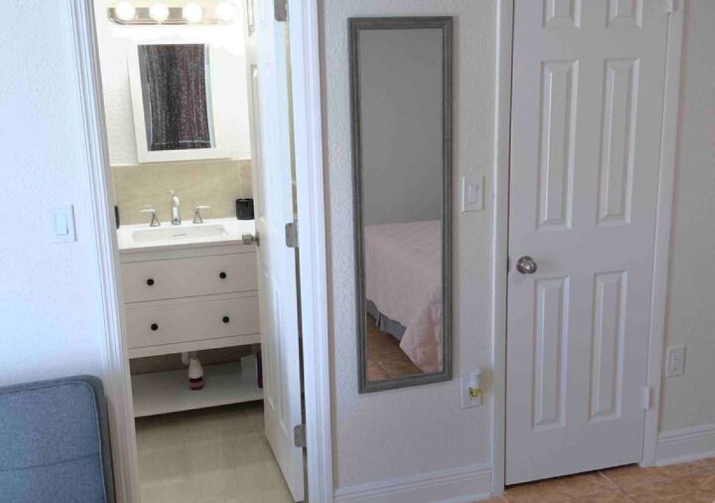 Photo of Bedroom in Embassy Hills