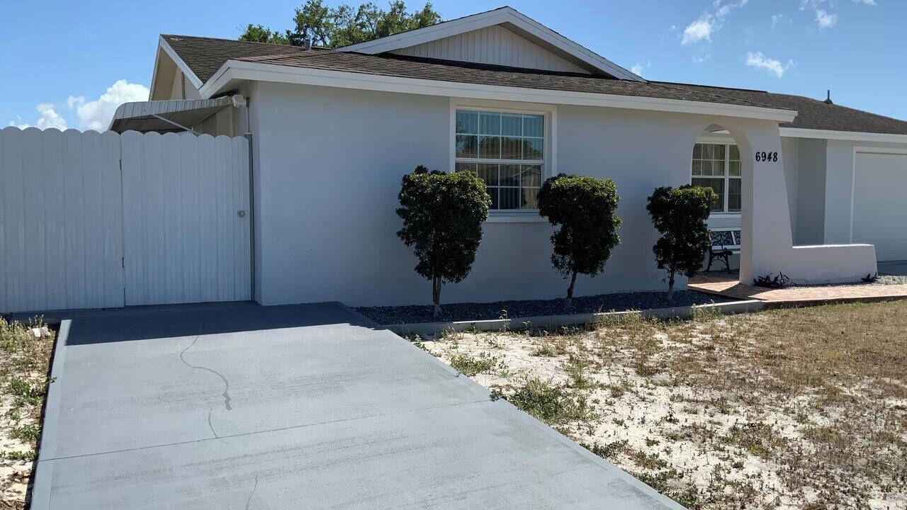 Photo of Outdoor in Embassy Hills