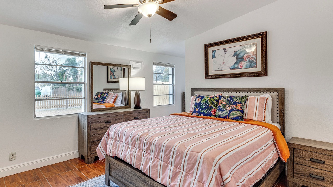 Photo of Bedroom in Bearss Plaza