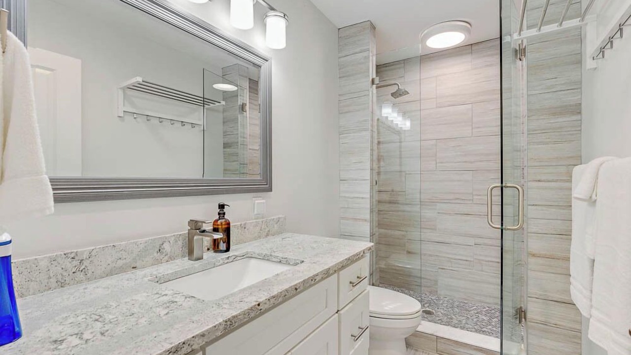 Photo of Bathroom in Sawgrass