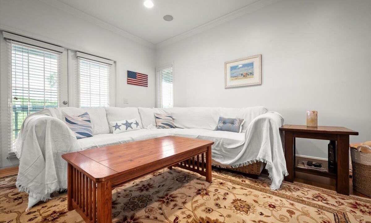 Photo of Livingroom in Sawgrass