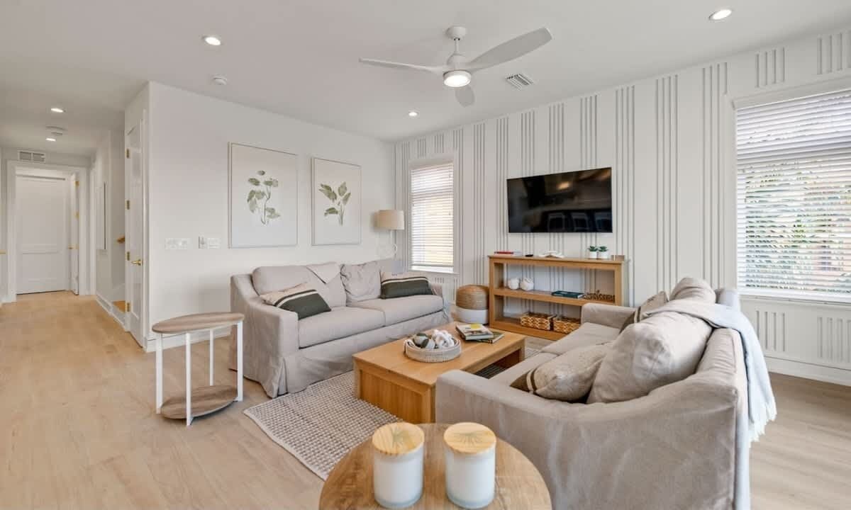 Photo of Livingroom in Bradenton Beach