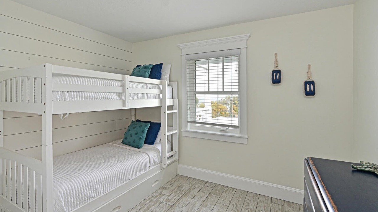 Photo of Bedroom in Bradenton Beach