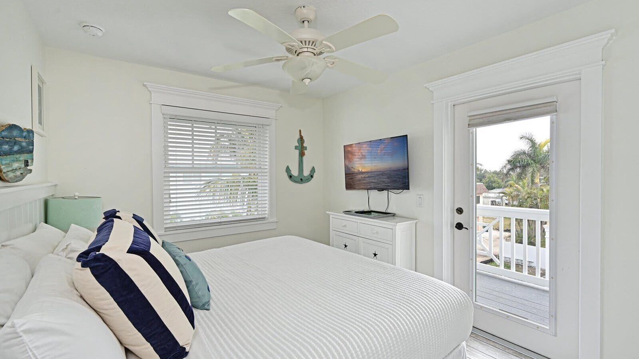 Photo of Bedroom in Bradenton Beach