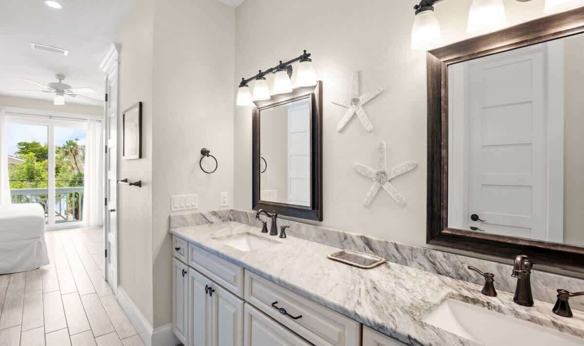 Photo of Bathroom in Bradenton Beach
