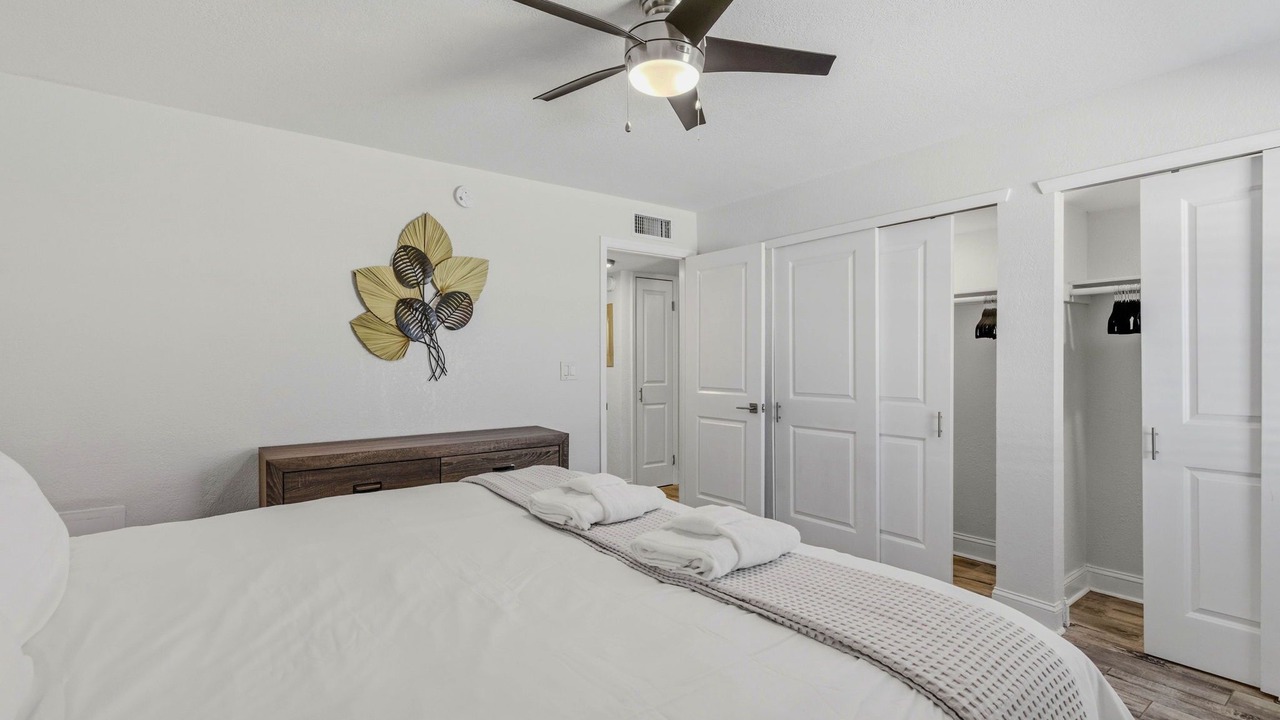 Photo of Bedroom in Swann Estates