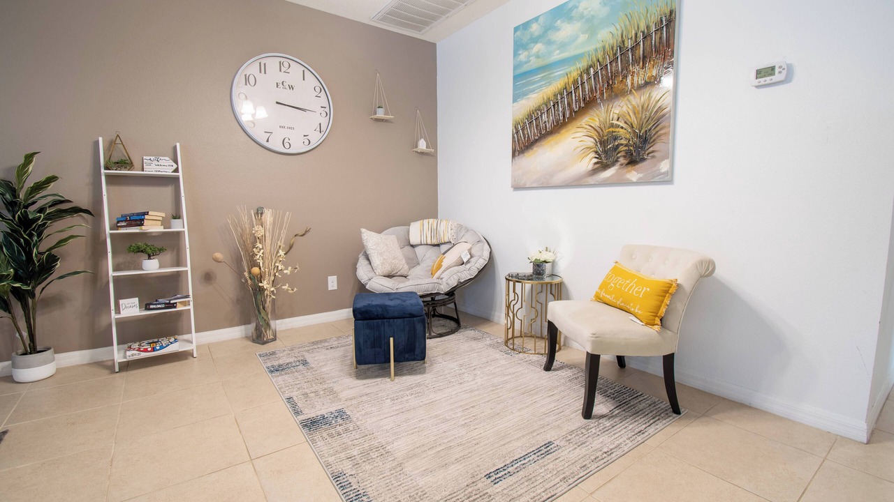 Photo of Livingroom in West Haven