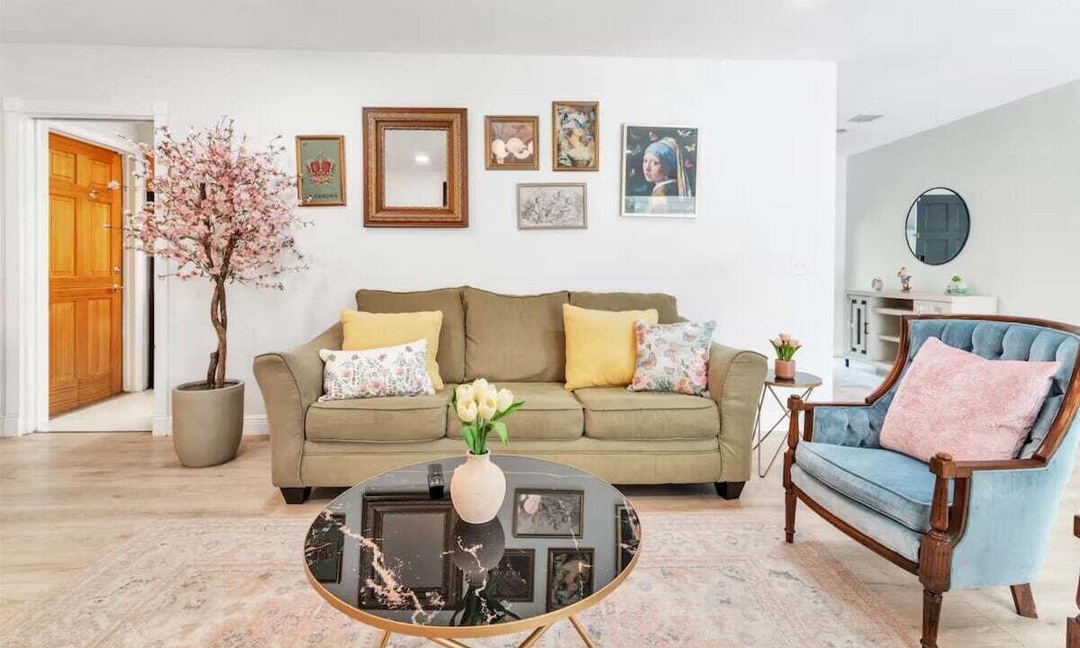 Photo of Livingroom in Clearwater