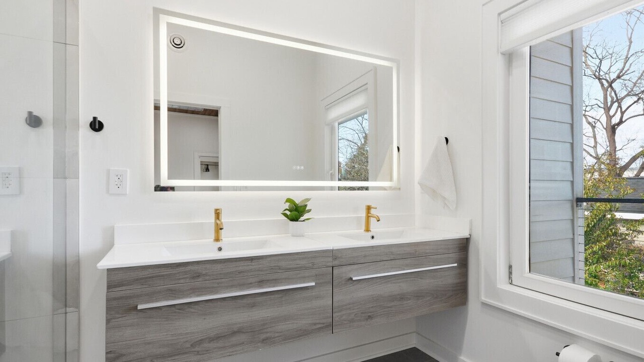 Photo of Bathroom in Sans Souci