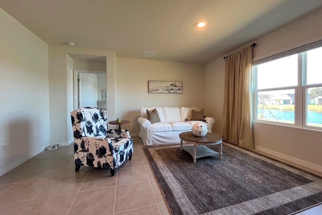 Photo of Livingroom in New Smyrna Beach