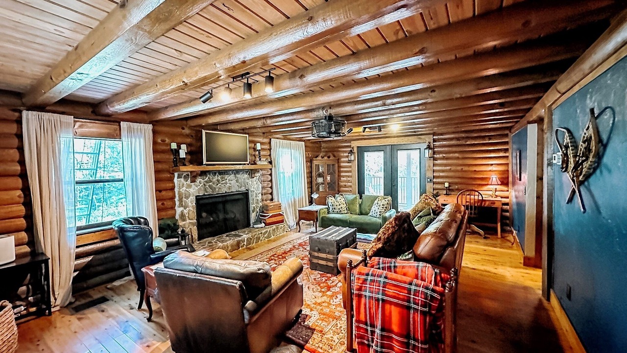 Photo of Livingroom in Floral City