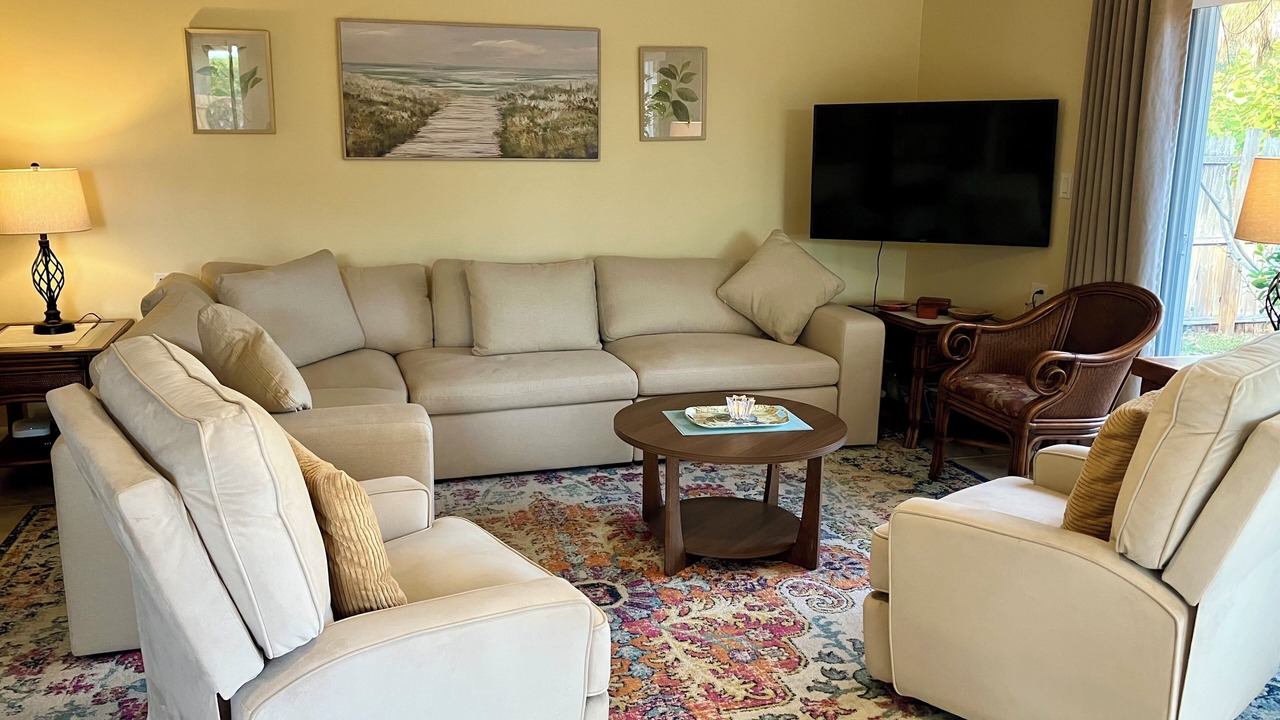 Photo of Livingroom in Bayview