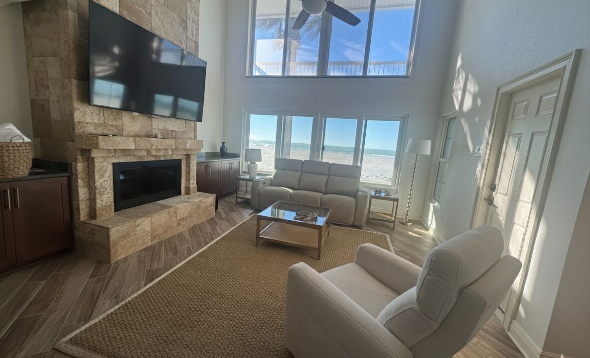 Photo of Livingroom in Belleair Beach