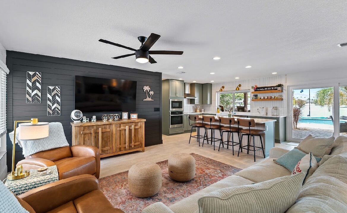 Photo of Livingroom in Bal Harbour