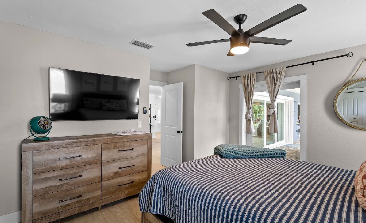 Photo of Bedroom in Bal Harbour