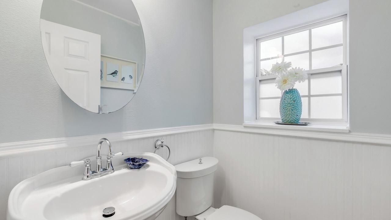 Photo of Bathroom in Florida Shores
