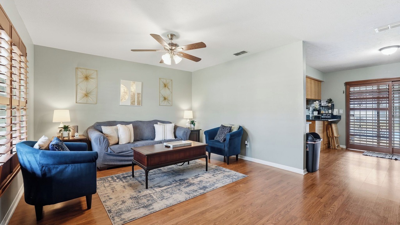 Photo of Livingroom in Seffner Community Alliance