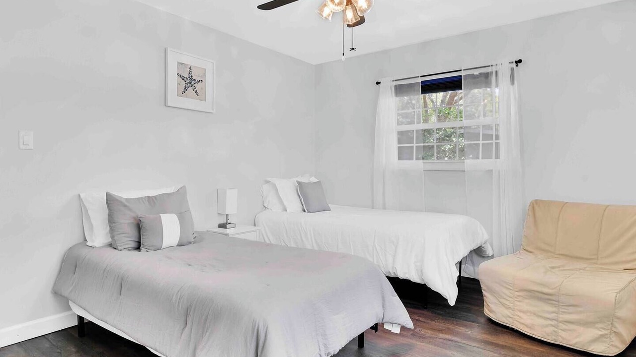 Photo of Bedroom in Largo