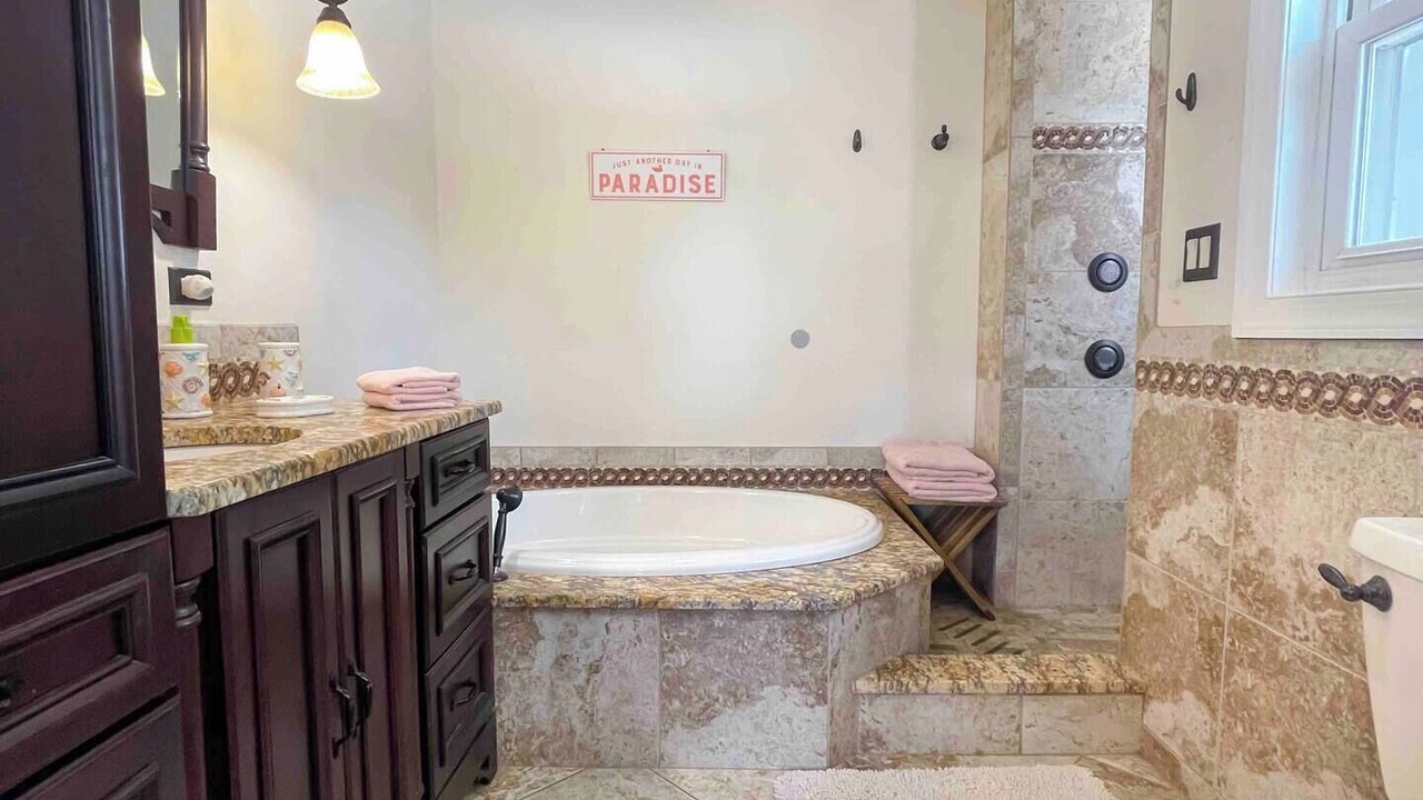 Photo of Bathroom in Largo