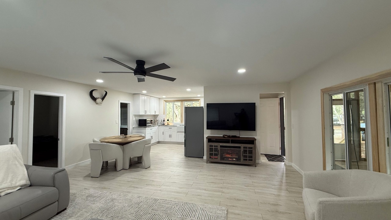 Photo of Livingroom in Altoona