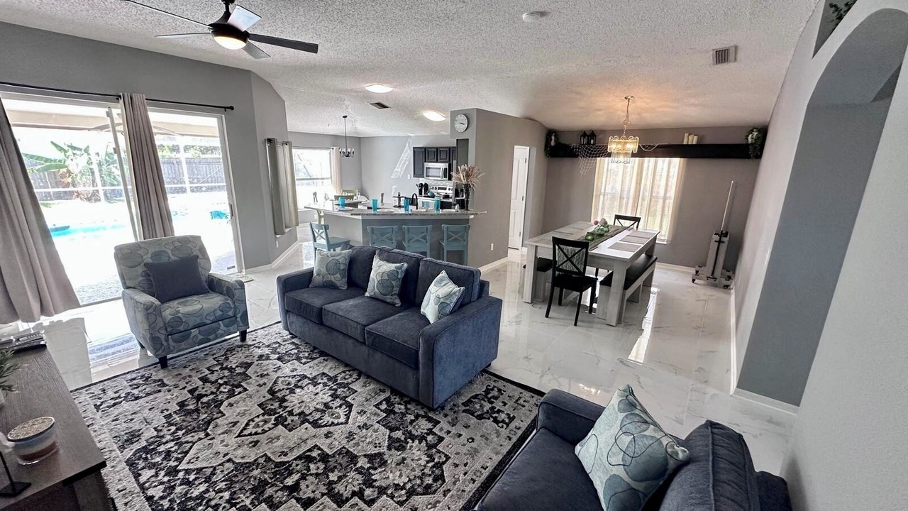 Photo of Livingroom in Providence Lakes