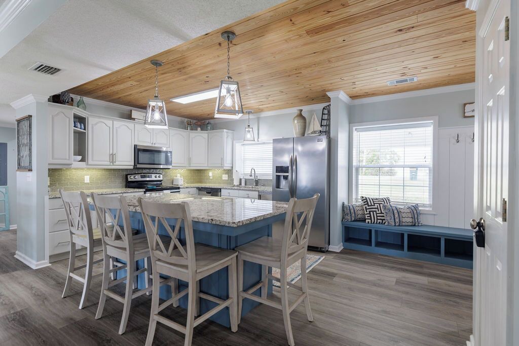 Photo of Kitchen in Lake Park