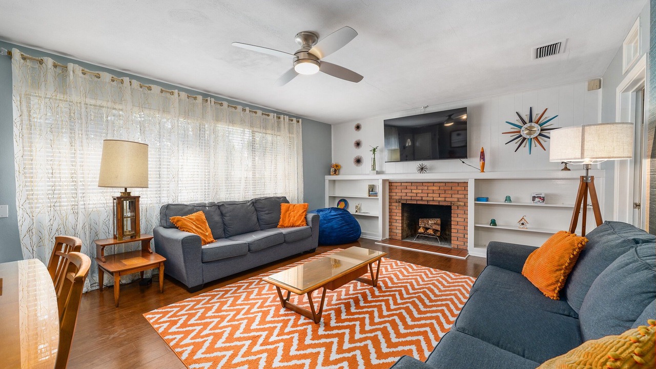 Photo of Livingroom in Gainesville