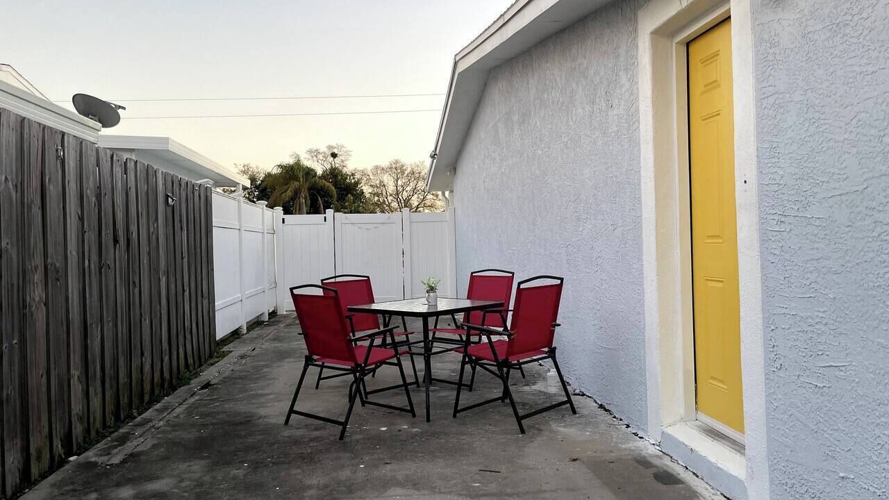 Photo of Outdoor in Pinecrest West Park