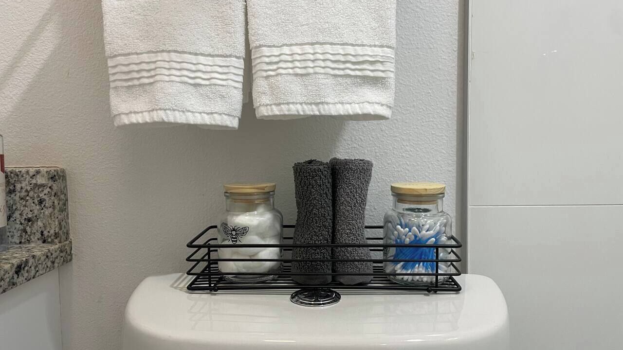 Photo of Bathroom in Pinecrest West Park
