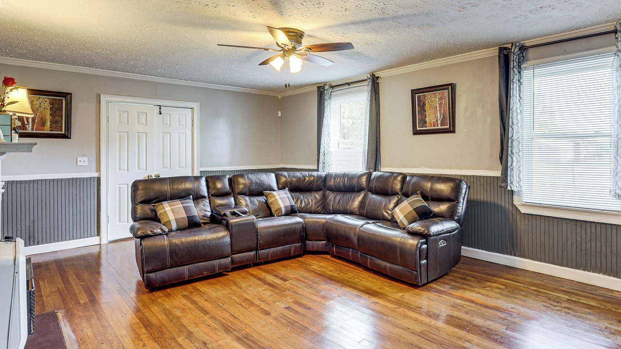 Photo of Livingroom in Crawfordville