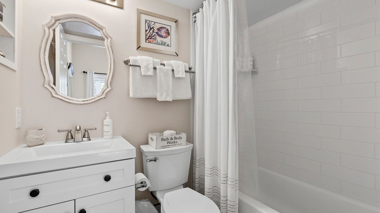 Photo of Bathroom in New Smyrna Beach