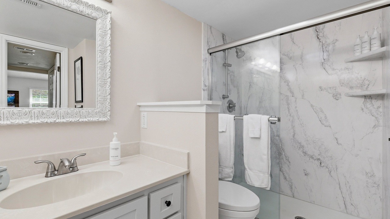 Photo of Bathroom in New Smyrna Beach