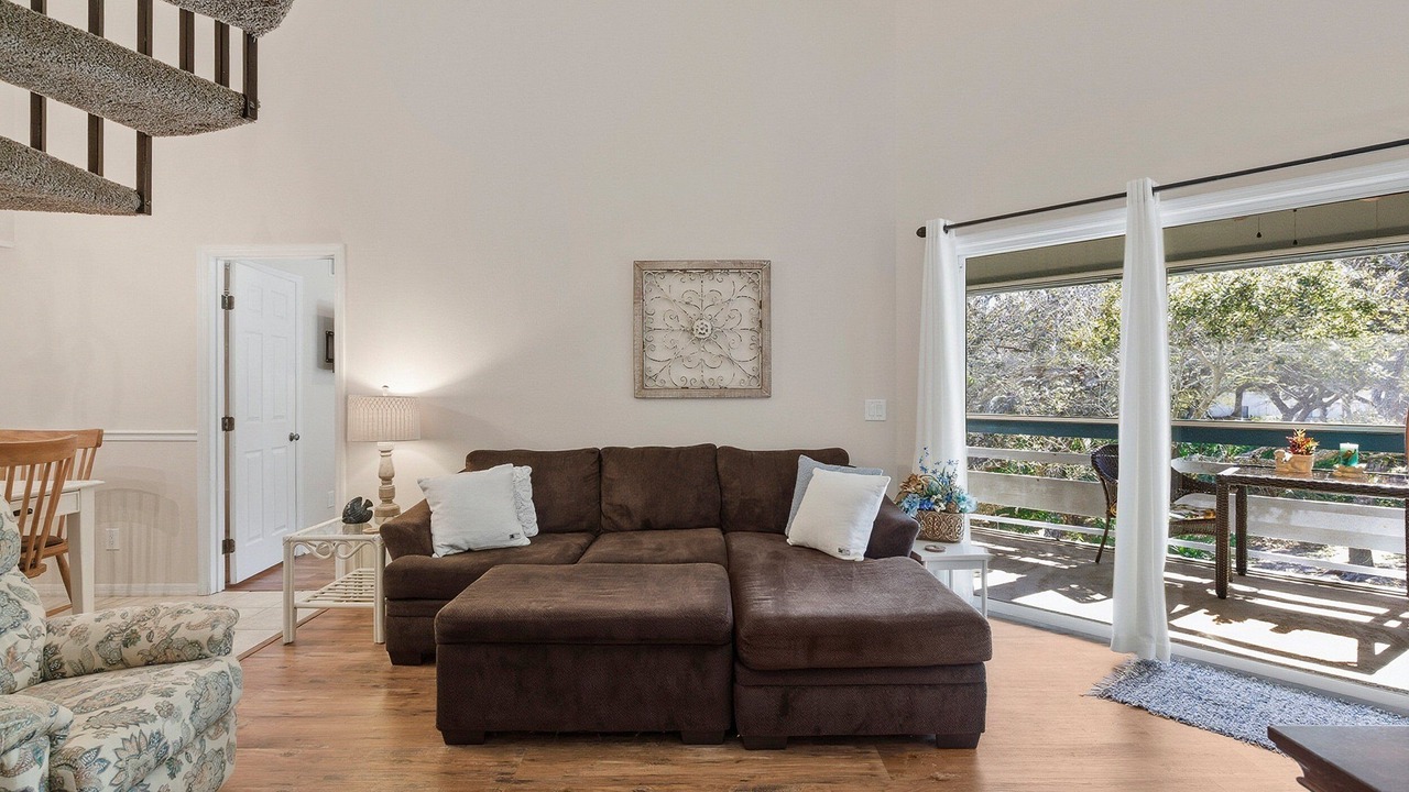 Photo of Livingroom in New Smyrna Beach