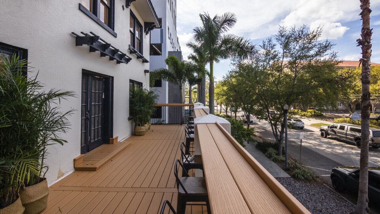 Photo of Patio Balcony in St. Petersburg