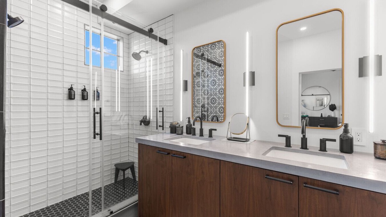 Photo of Bathroom in Hyde Park