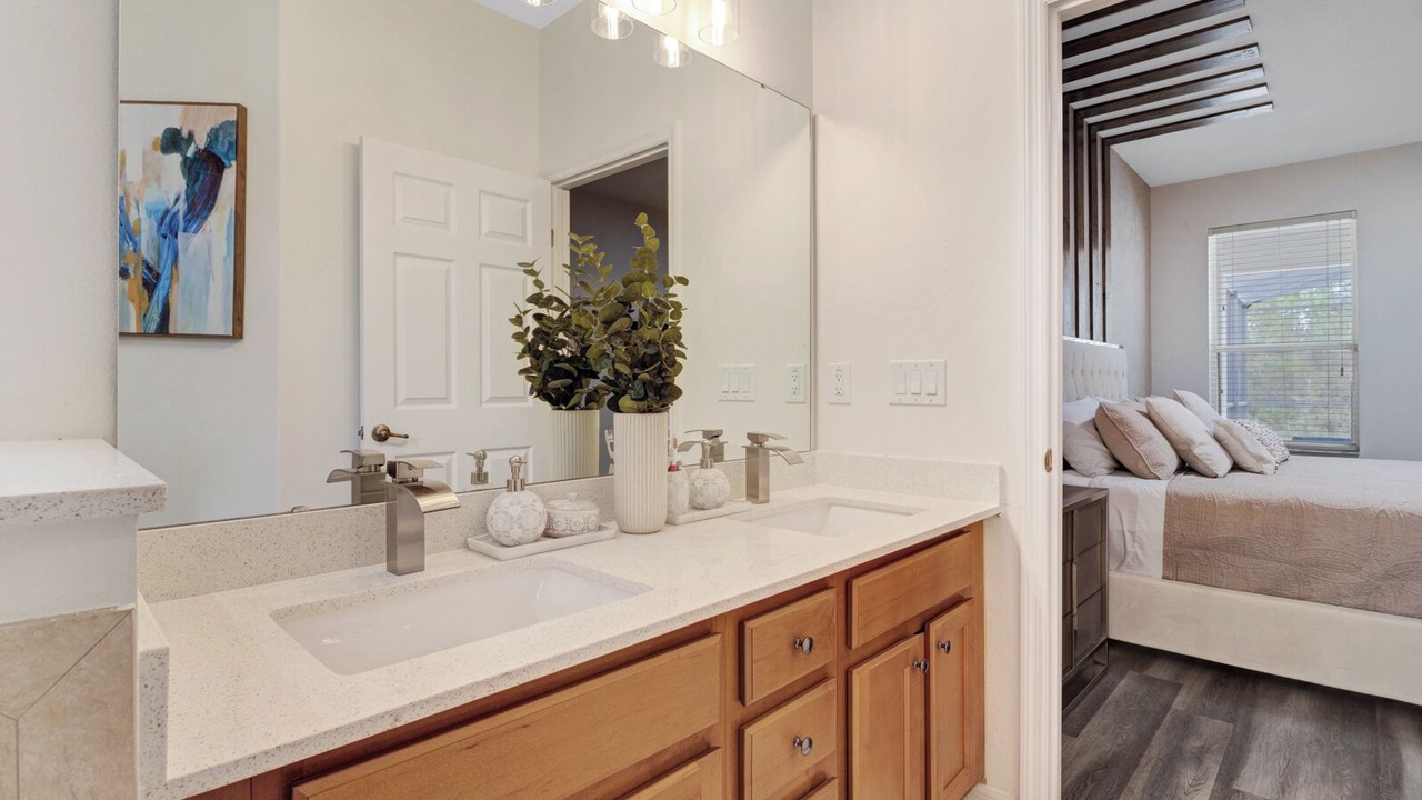 Photo of Bathroom in Watersong