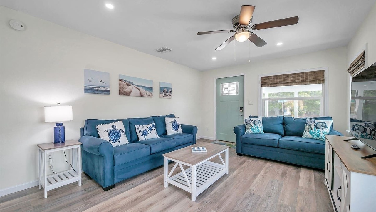 Photo of Livingroom in Palm Harbor