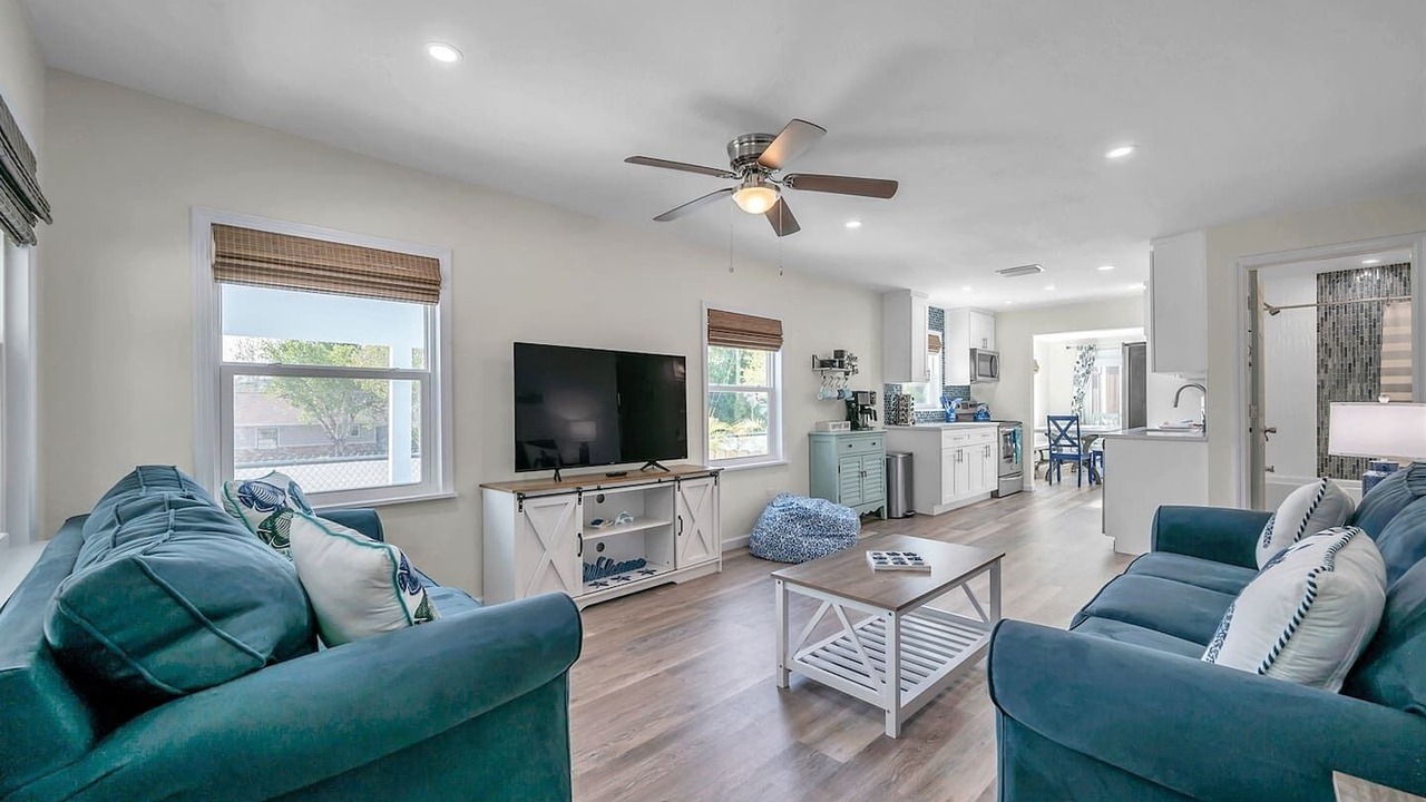 Photo of Livingroom in Palm Harbor