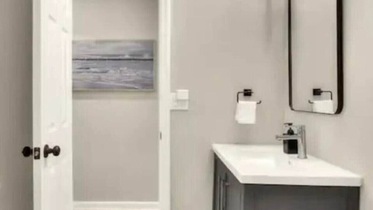 Photo of Bathroom in Largo