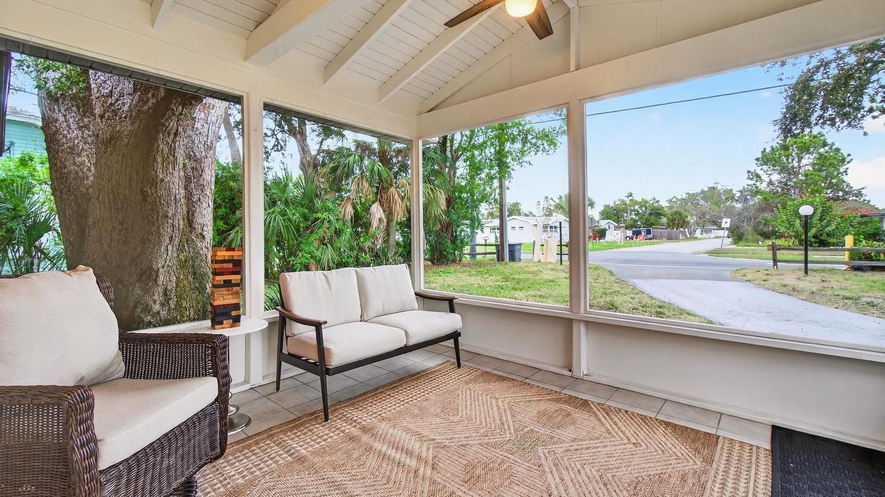 Photo of Patio Balcony in South Pinellas Community Council
