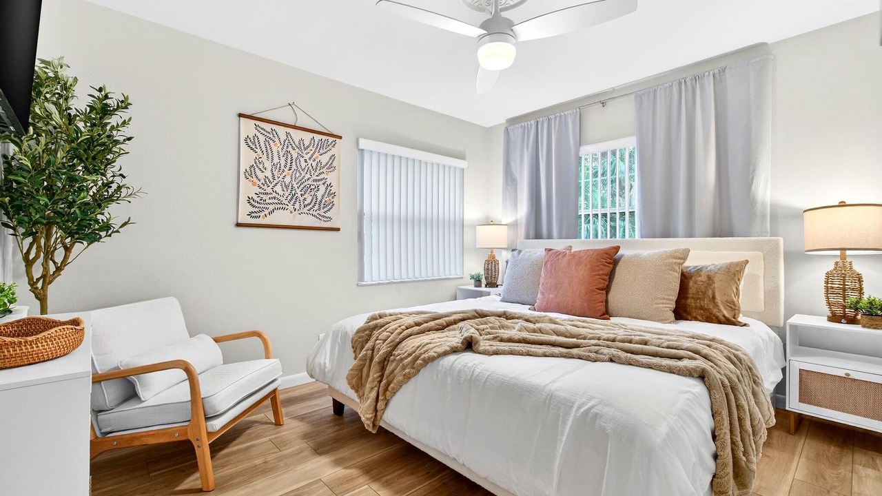 Photo of Bedroom in South Pinellas Community Council
