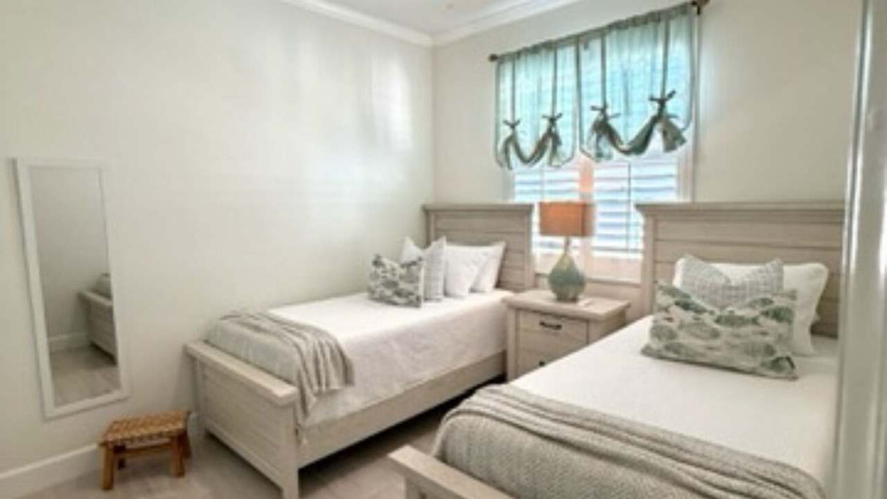 Photo of Bedroom in Bearss Plaza