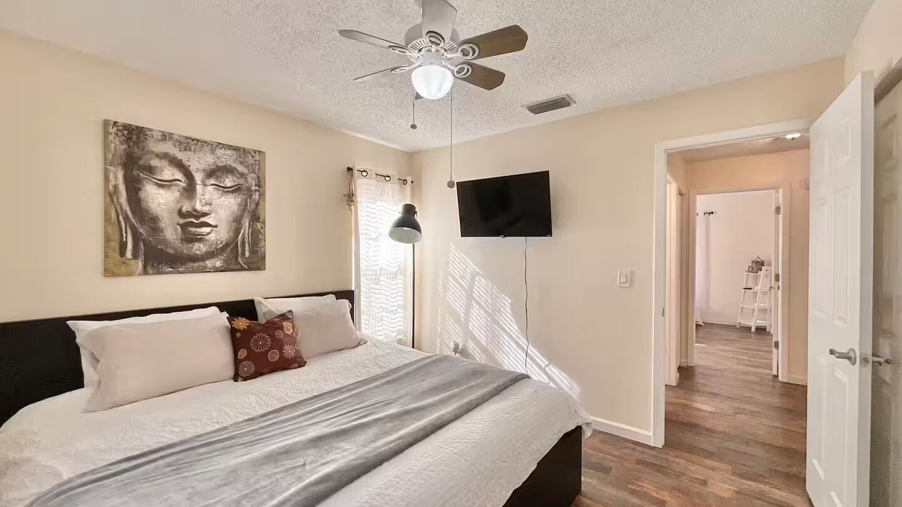 Photo of Bedroom in Tarpon Springs