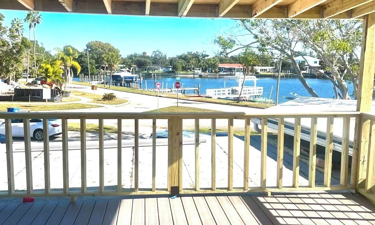 Photo of Patio Balcony in Bayou Shores
