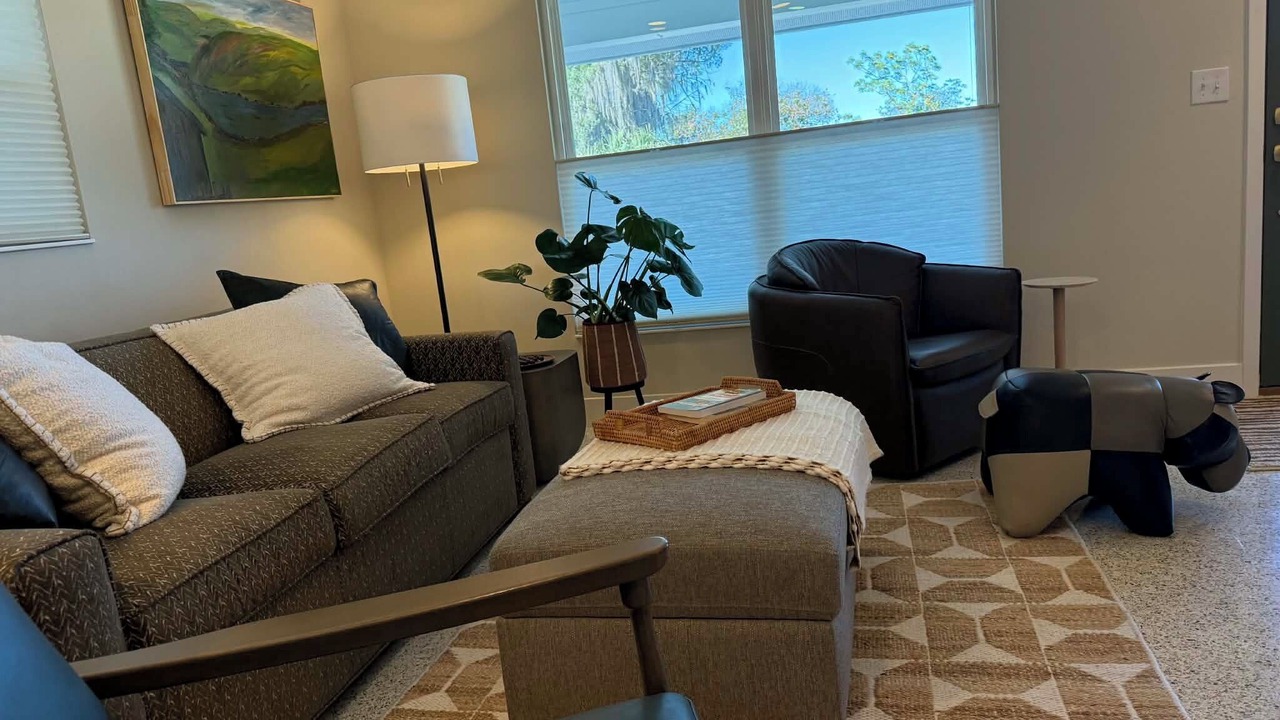 Photo of Livingroom in Howey-in-the-Hills