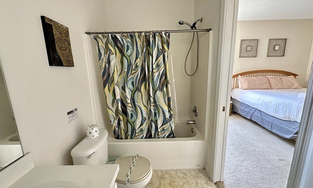 Photo of Bathroom in Sunset Ridge