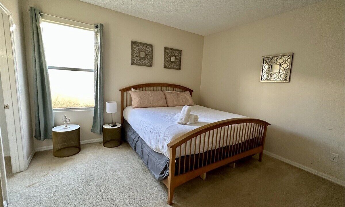 Photo of Bedroom in Sunset Ridge