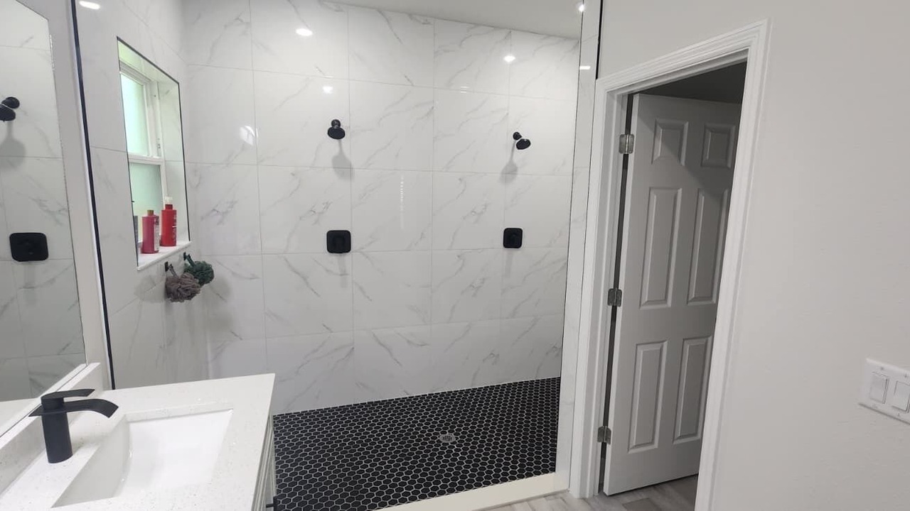 Photo of Bathroom in Citrus Springs