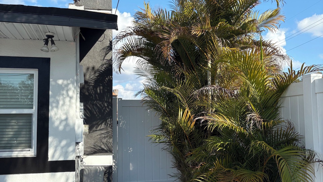 Photo of Outdoor in Pinecrest West Park